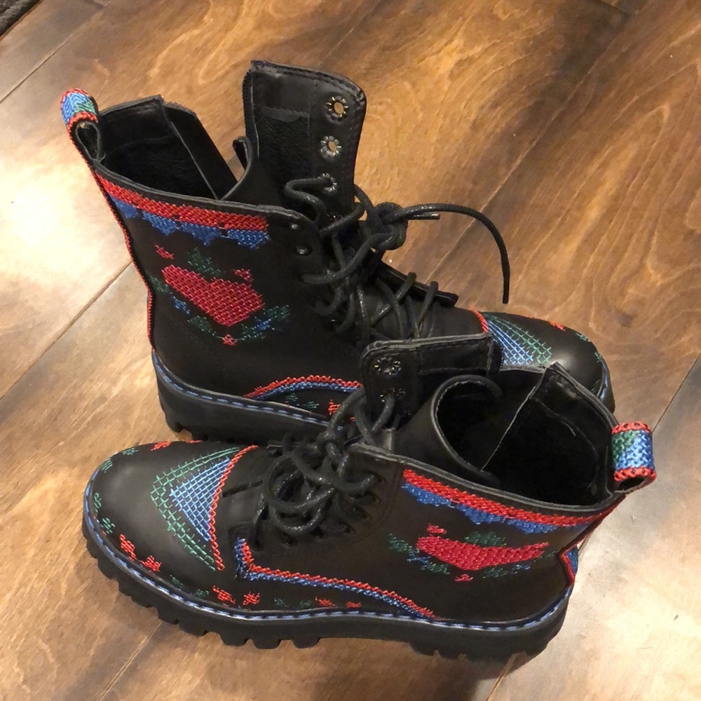FARM Rio FARM Rio Stitched Lace-Up Boot NEW - Picture 16 of 16